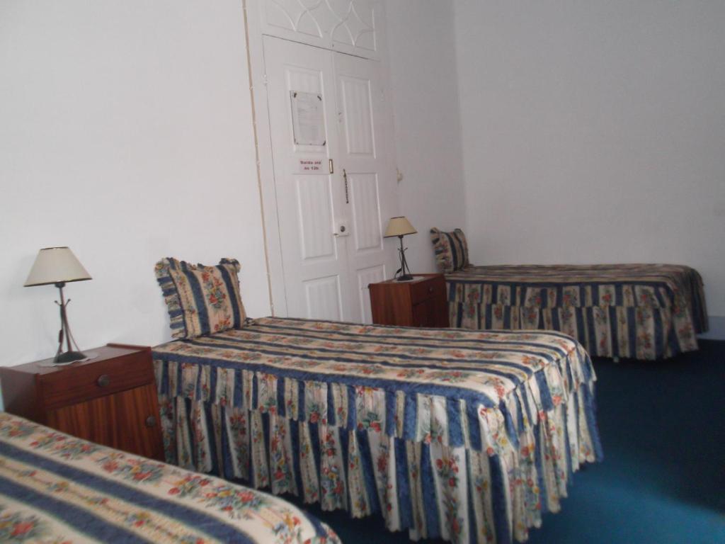 Residencial Galo D'Ouro Otel Caminha Oda fotoğraf